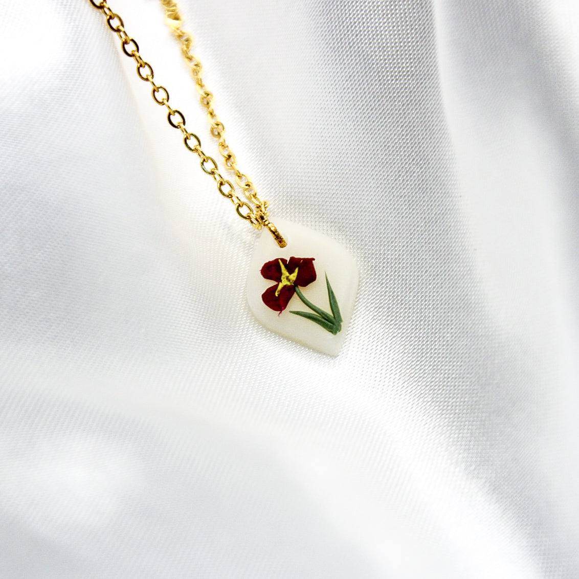 Gold February Birth Flower Necklace | February Birth Flower Jewellery NZ