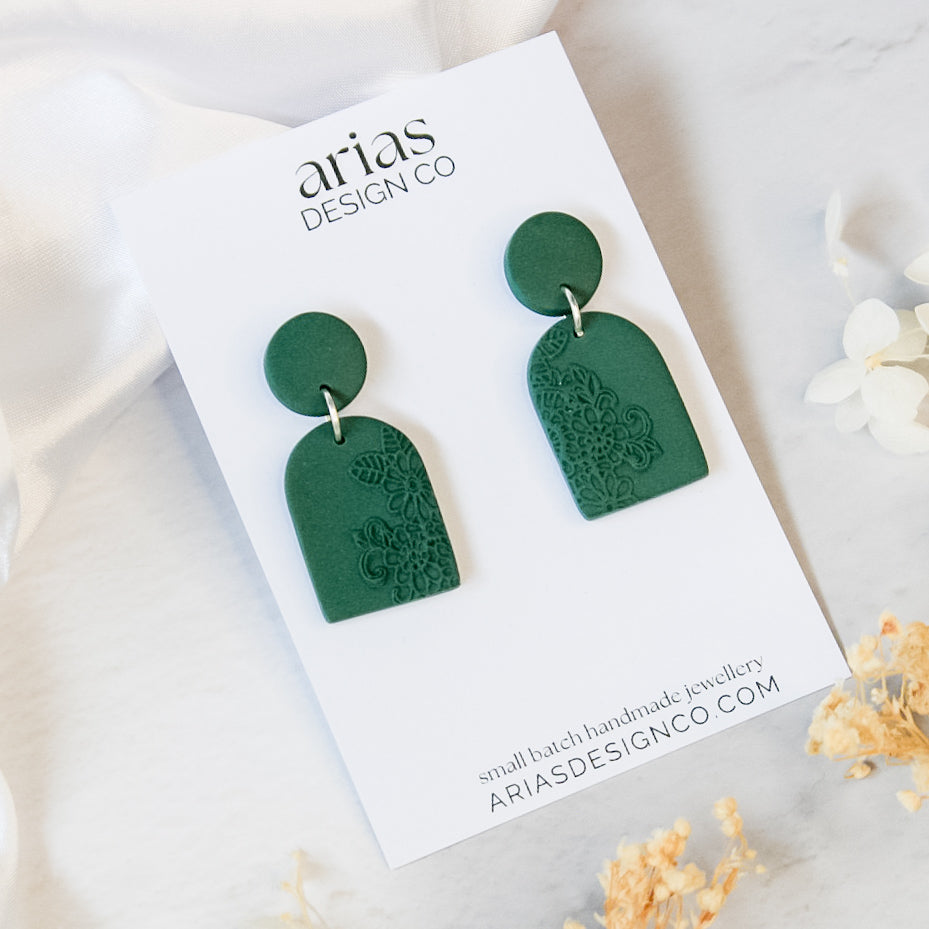 Lace Arch Stud Earrings